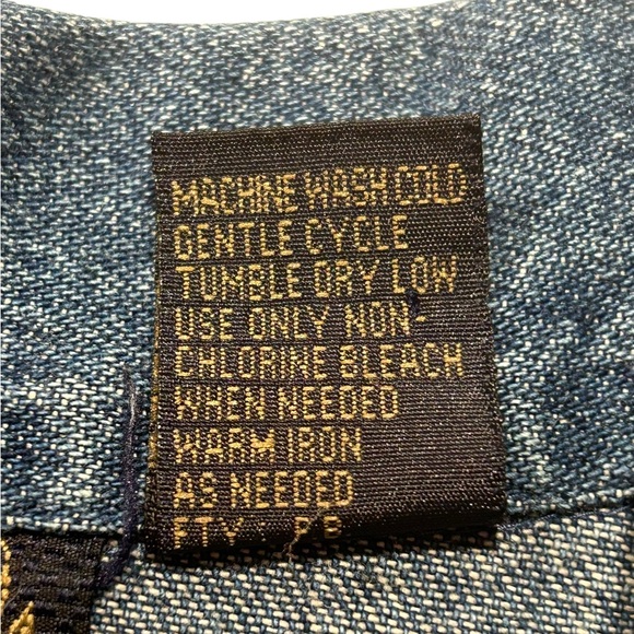 New Directions Denim Jacket with Cat and Leaf Embroidery - Picture 6 of 11